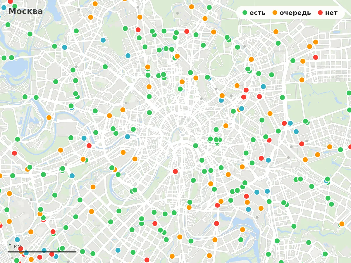 Карта заправок Москва: зелёные — есть топливо, оранжевые — очередь, красные — нет
